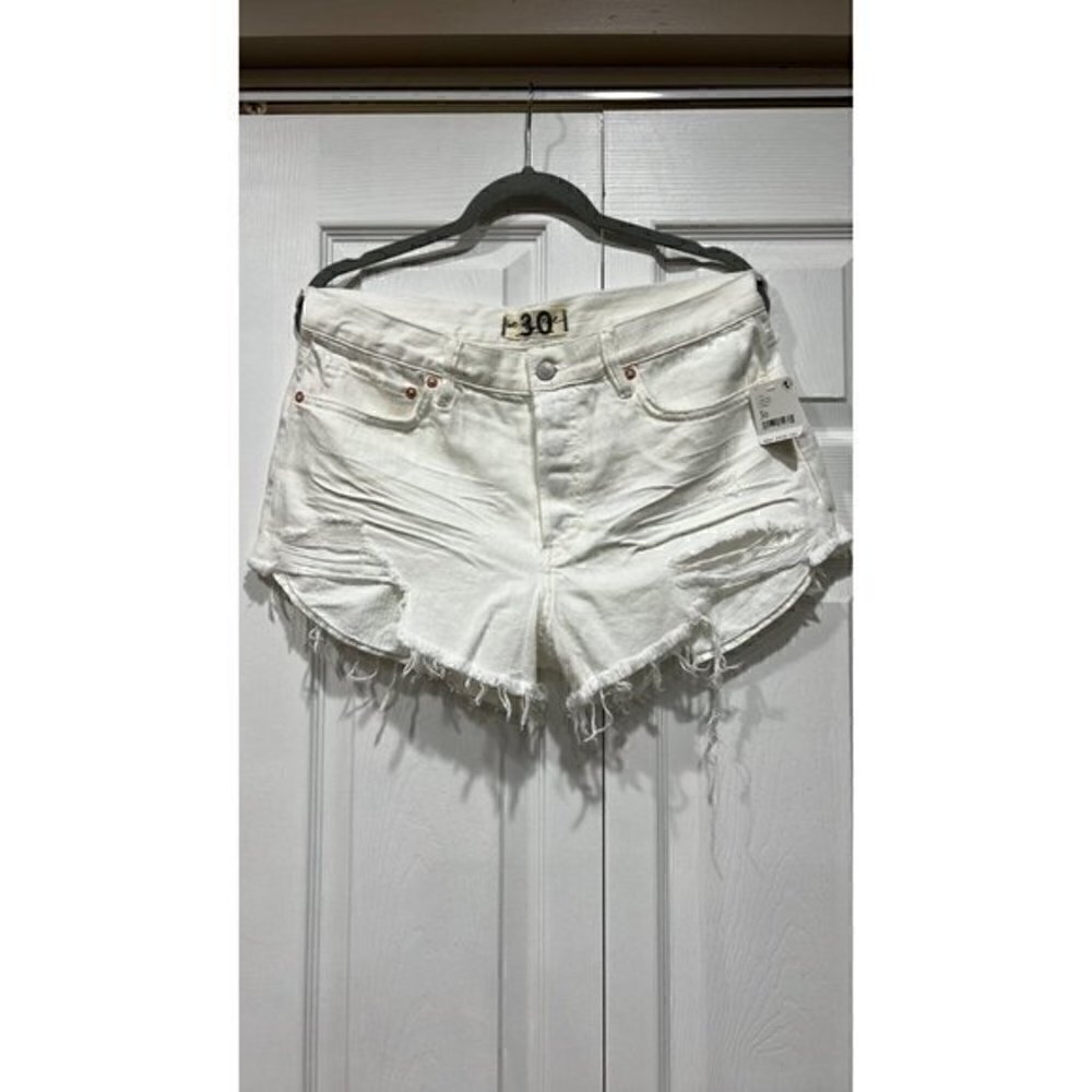 We the Free Loving Good Vibrations Cutoff Denim Shorts FREE PEOPLE - Picture 3 of 4